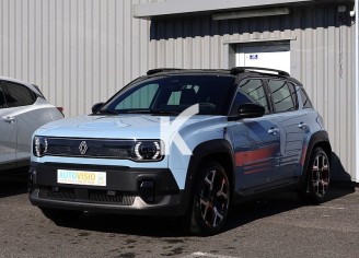 Photo du véhicule RENAULT RENAULT 4 E-TECH ELECTRIQUE