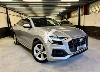 Photo du véhicule AUDI Q8