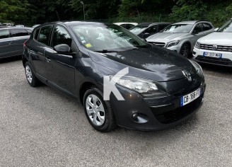 Photo du véhicule RENAULT MEGANE III BERLINE BUSINESS