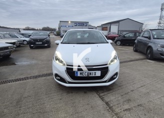 Photo du véhicule PEUGEOT 208 BUSINESS