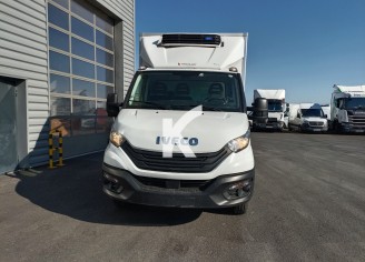 Photo du véhicule IVECO DAILY CHASSIS CABINE