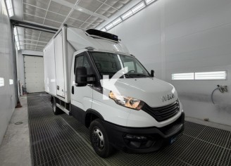 Photo du véhicule IVECO DAILY CHASSIS CABINE