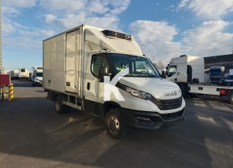 Photo du véhicule IVECO DAILY CHASSIS CABINE