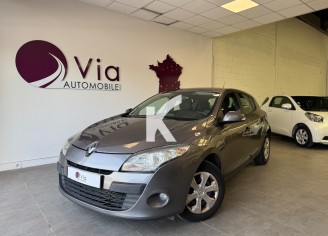 Photo du véhicule RENAULT MEGANE III BERLINE