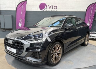 Photo du véhicule AUDI Q8