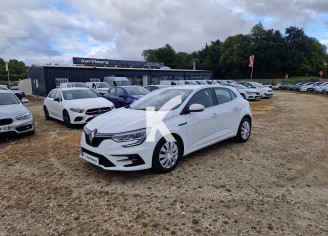 Photo du véhicule RENAULT MEGANE IV BERLINE