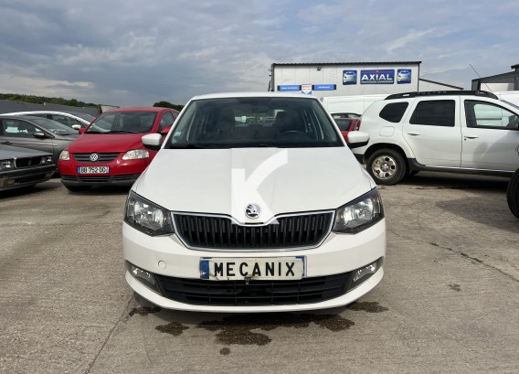 SKODA FABIASKODA FABIA : image 1