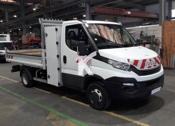 IVECO DAILY CHASSIS CABINEIVECO DAILY CHASSIS CABINE : image 1