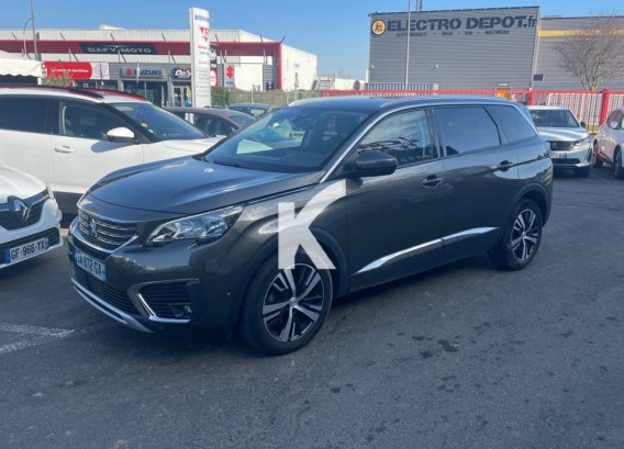PEUGEOT 5008PEUGEOT 5008 : image 1