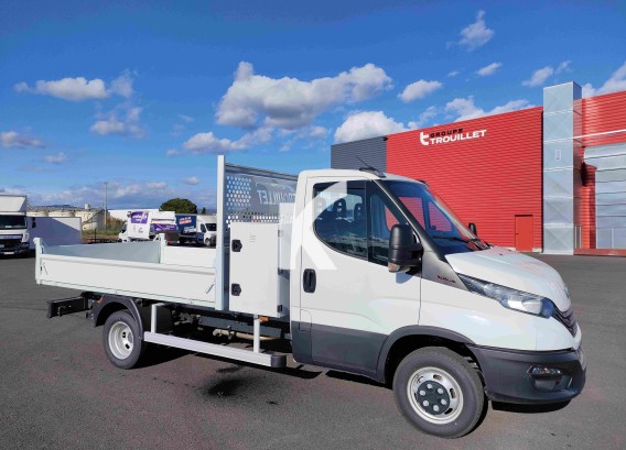 IVECO DAILY CHASSIS CABINEIVECO DAILY CHASSIS CABINE : image 1