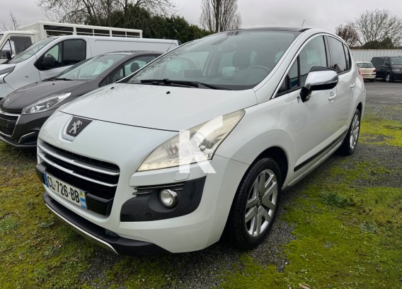 PEUGEOT 3008 HYBRID4PEUGEOT 3008 HYBRID4 : image 1