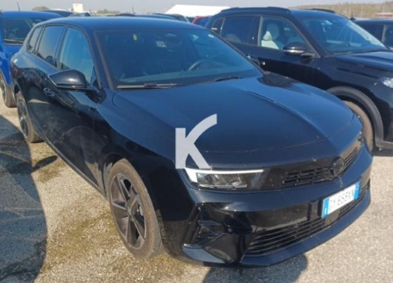 OPEL ASTRA SPORTS TOUREROPEL ASTRA SPORTS TOURER : image 1