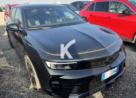 OPEL ASTRA SPORTS TOUREROPEL ASTRA SPORTS TOURER : image 1