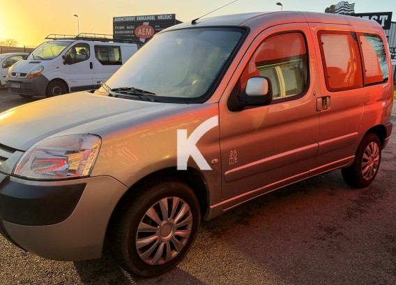 PEUGEOT PARTNER COMBIPEUGEOT PARTNER COMBI : image 1