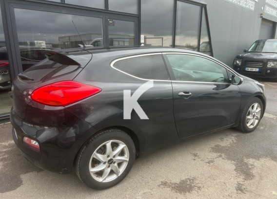 KIA PRO_CEE'D COUPEKIA PRO_CEE'D COUPE : image 1