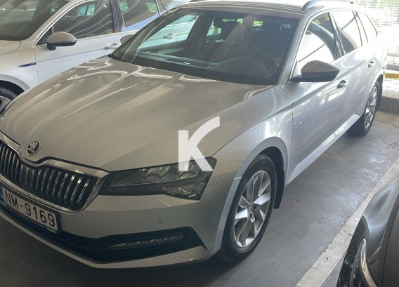 SKODA SUPERB COMBISKODA SUPERB COMBI : image 1