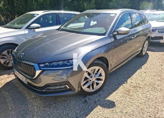 SKODA OCTAVIA COMBISKODA OCTAVIA COMBI : image 1