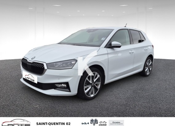 SKODA FABIASKODA FABIA : image 1