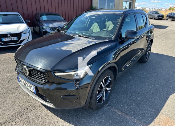 VOLVO XC40VOLVO XC40 : image 1